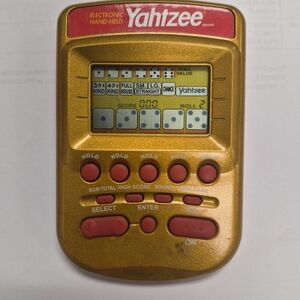 Hasbro 2002 VINTAGE Yahtzee Handheld Pocket Electronic Game Gold & Red WORKS